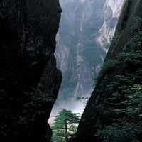 Чисти скали на връх Хуангшан